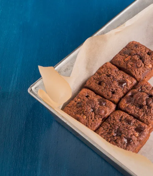 Lining Baking Trays